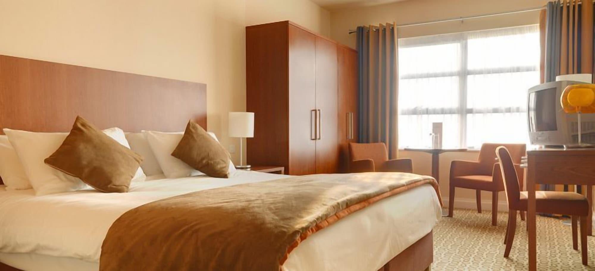 Maldron Hotel & Leisure Centre Limerick Junction 객실 사진