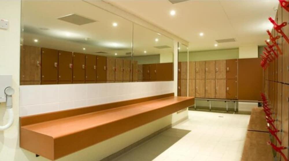 Maldron Hotel & Leisure Centre Limerick Junction 외부 사진