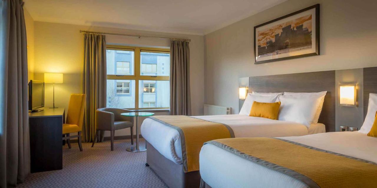 Maldron Hotel & Leisure Centre Limerick Junction 외부 사진